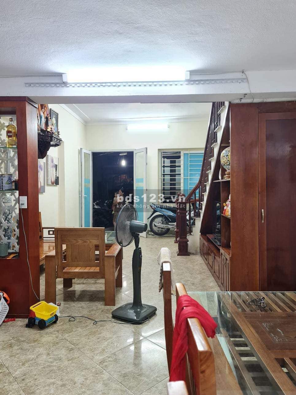 Bán nhà riêng Hà Nội đẹp rẻ tại 52 Mỹ Đình, ngay sau bến xe Mỹ Đình, 50m2x4 tầng, nhỉnh 4tỷ.