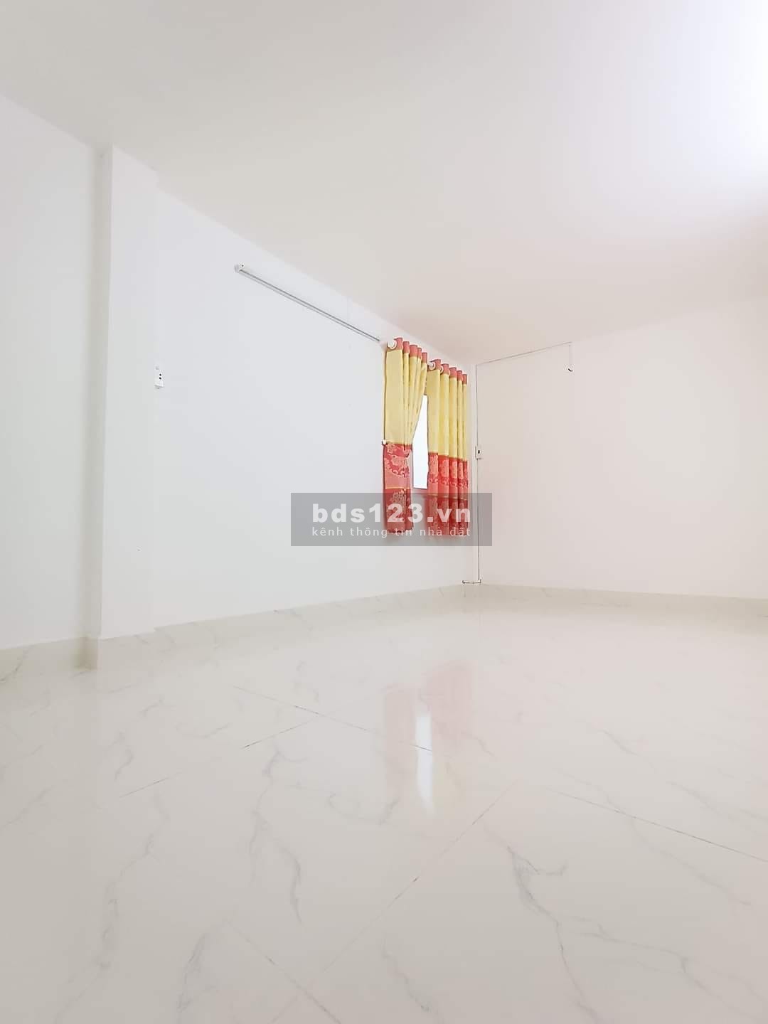 Bán nhà Tân Bình, vị trí đẹp, giáp quận 3, giá 2.05 tỷ, nhà bán đẹp