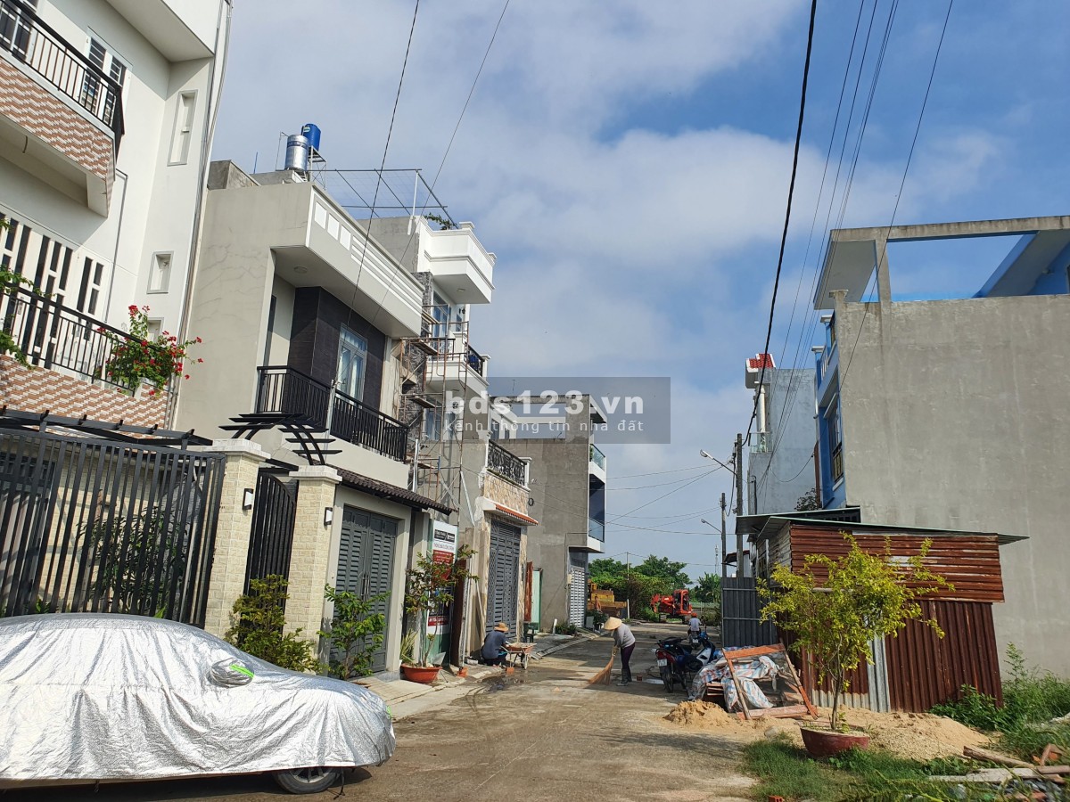 Chính chủ bán lô đất thổ cư sổ hồng riêng, đường Thạnh Xuân 25, Q12, giá chỉ 3.5 tỷ (bao hết, tl)
