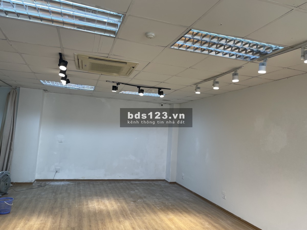 Chính chủ cho thuê văn phòng Cầu Giấy