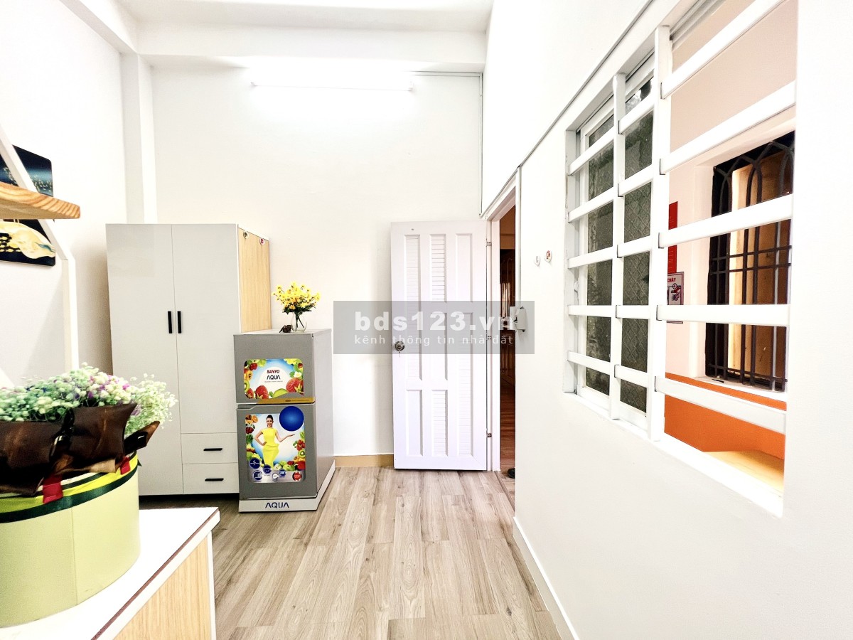Phòng có gác full nội thất cho thuê 25m2 gần Hoàng Văn Thụ Tân Bình