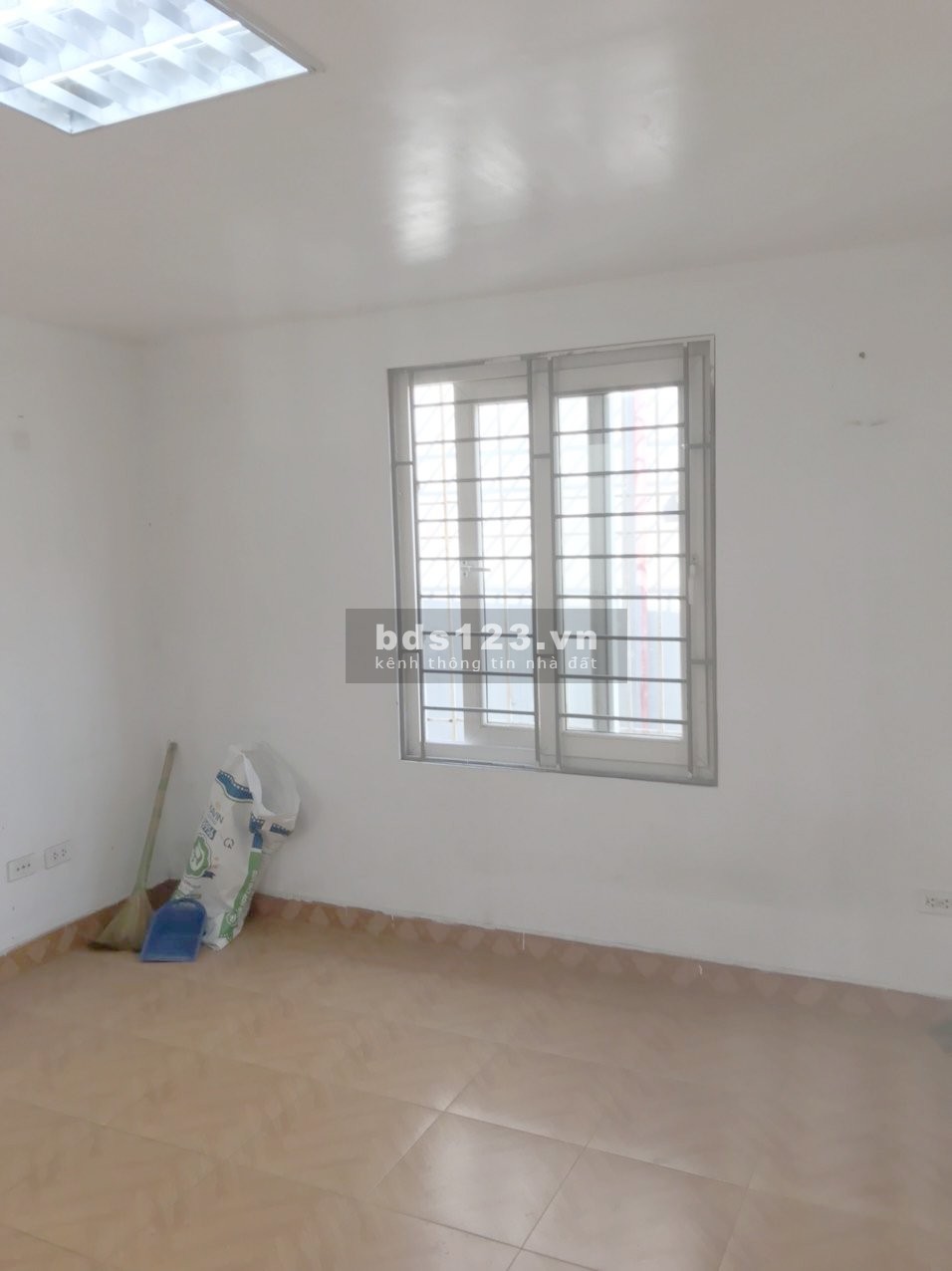Chính chủ cho thuê văn phòng số 21 Thọ Tháp, chỉ từ 4tr