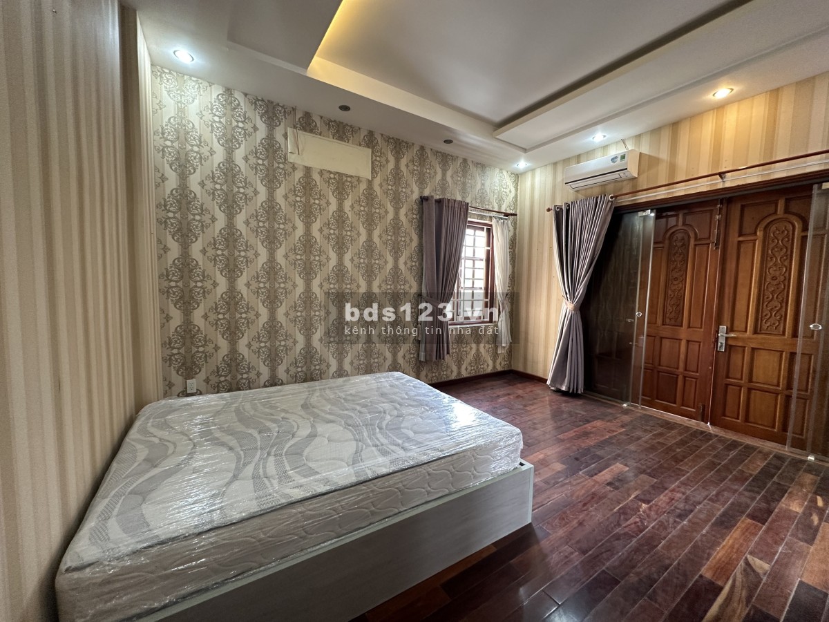 Nhà văn phòng Trần Não cho thuê giá 40tr khu compound gần sông công viên