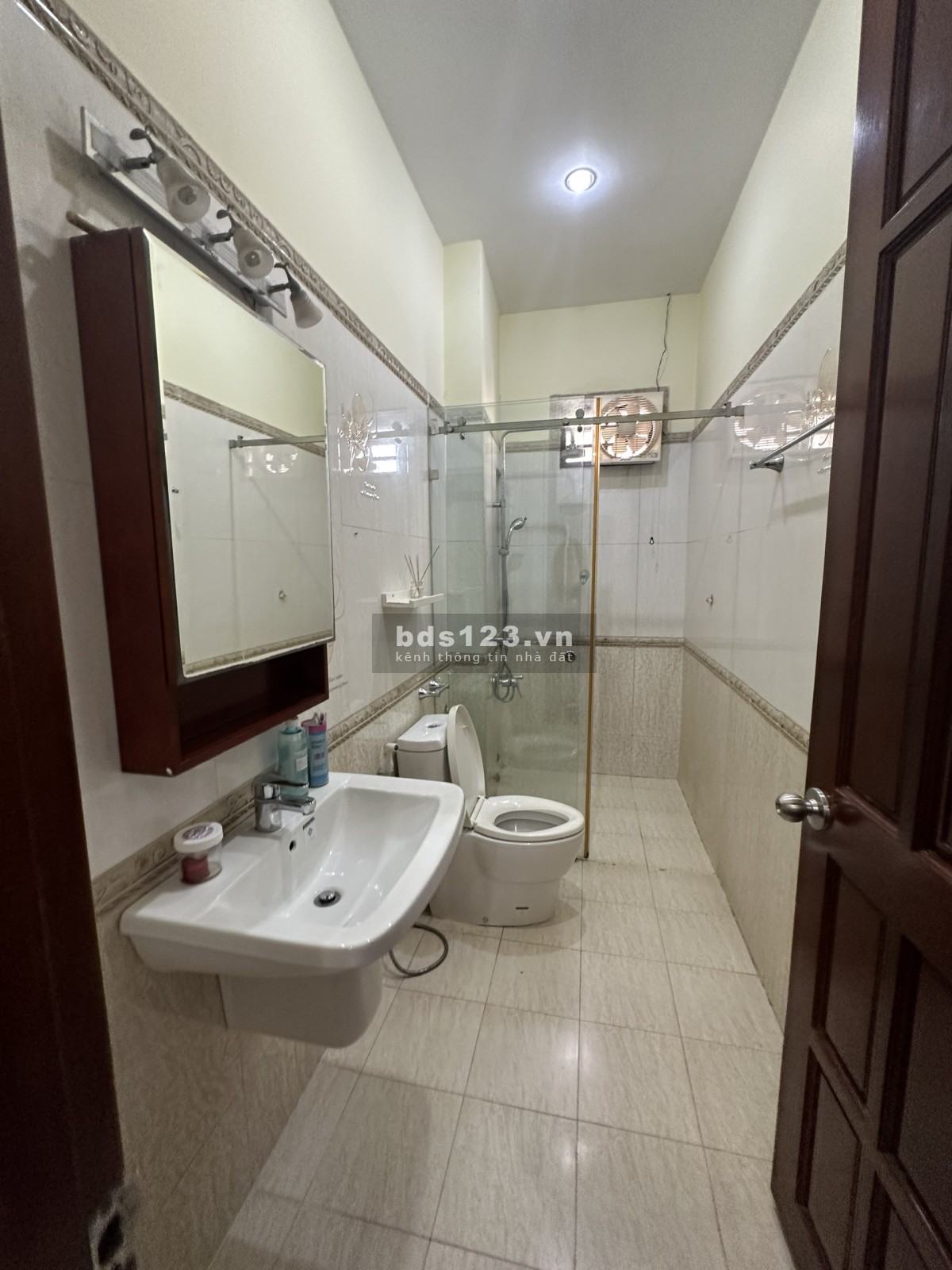 Nhà văn phòng Trần Não cho thuê giá 40tr khu compound gần sông công viên
