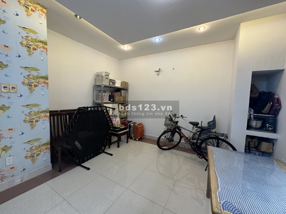 Nhà văn phòng Trần Não cho thuê giá 40tr khu compound gần sông công viên