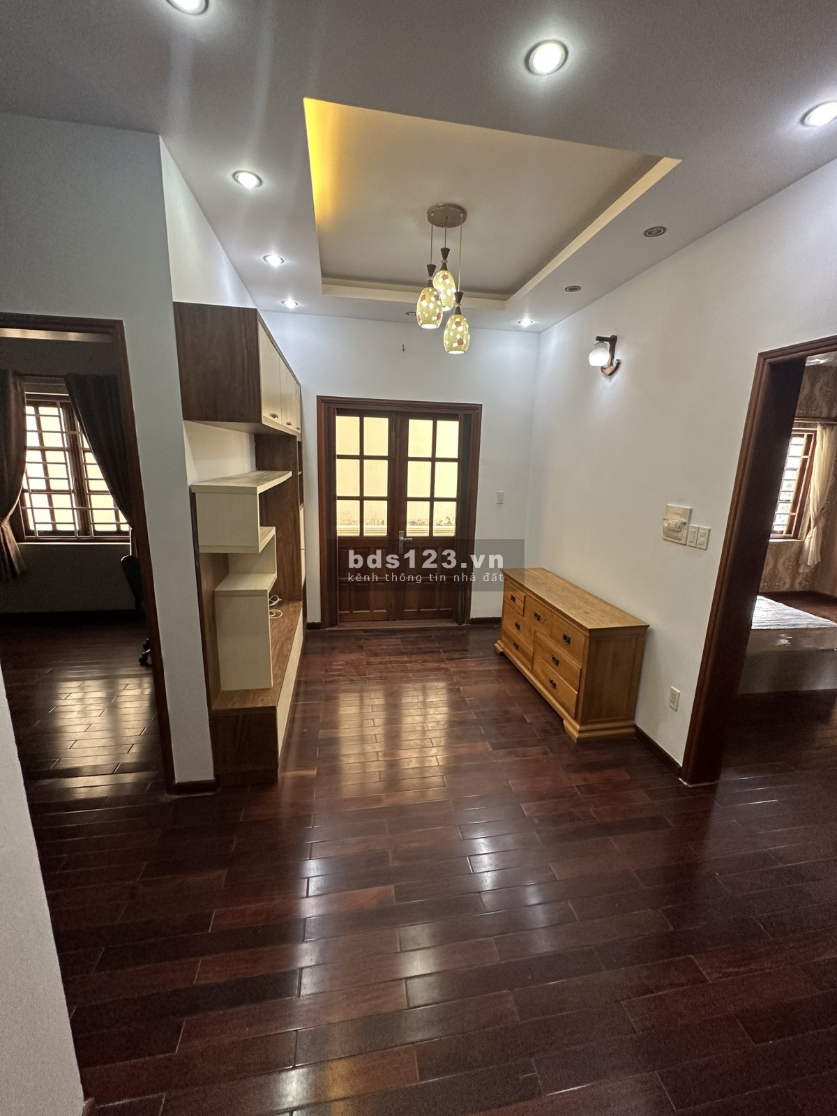 Nhà văn phòng Trần Não cho thuê giá 40tr khu compound gần sông công viên