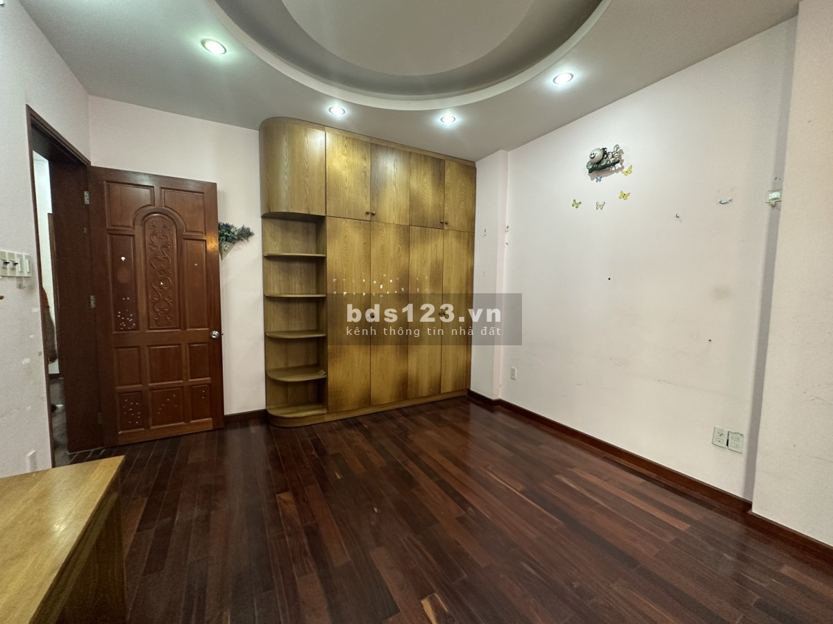 Nhà văn phòng Trần Não cho thuê giá 40tr khu compound gần sông công viên