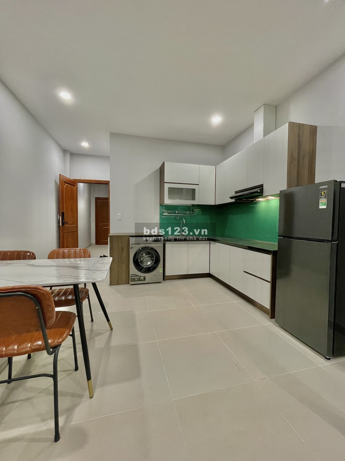 Phòng studio ban công thoáng mát, full nội thất, gần đh Văn Lang, bến thành,….quận 1