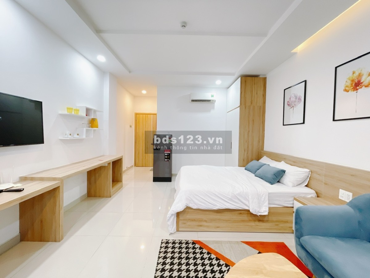 Phòng studio ban công thoáng mát, full nội thất, gần đh Văn Lang, bến thành,….quận 1