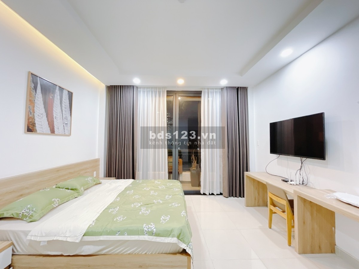 Phòng studio ban công thoáng mát, full nội thất, gần đh Văn Lang, bến thành,….quận 1