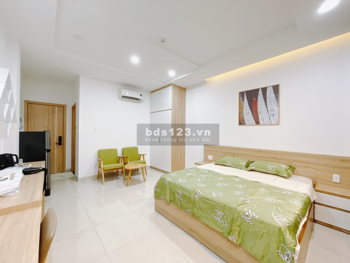 Phòng studio ban công thoáng mát, full nội thất, gần đh Văn Lang, bến thành,….quận 1