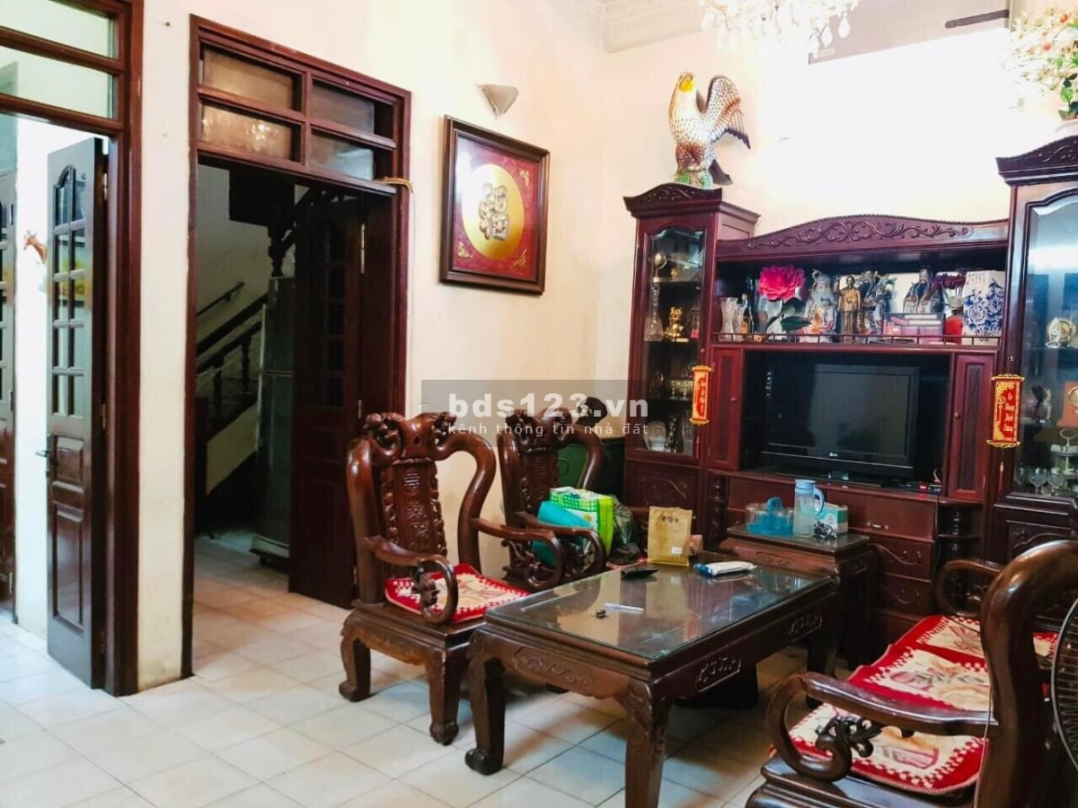Bán nhà phố Đội Cấn – Phân Lô – ô tô - DT101M2 - Mặt Tiền 6.5m.Giá 18.5tỷ