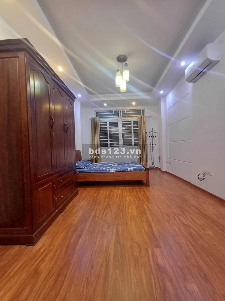 Chuyển lên chung cư bán nhà Thụy Khuê, DT 36M, 5T, ba gác đỗ cửa, nhà mới, 4.65 tỷ