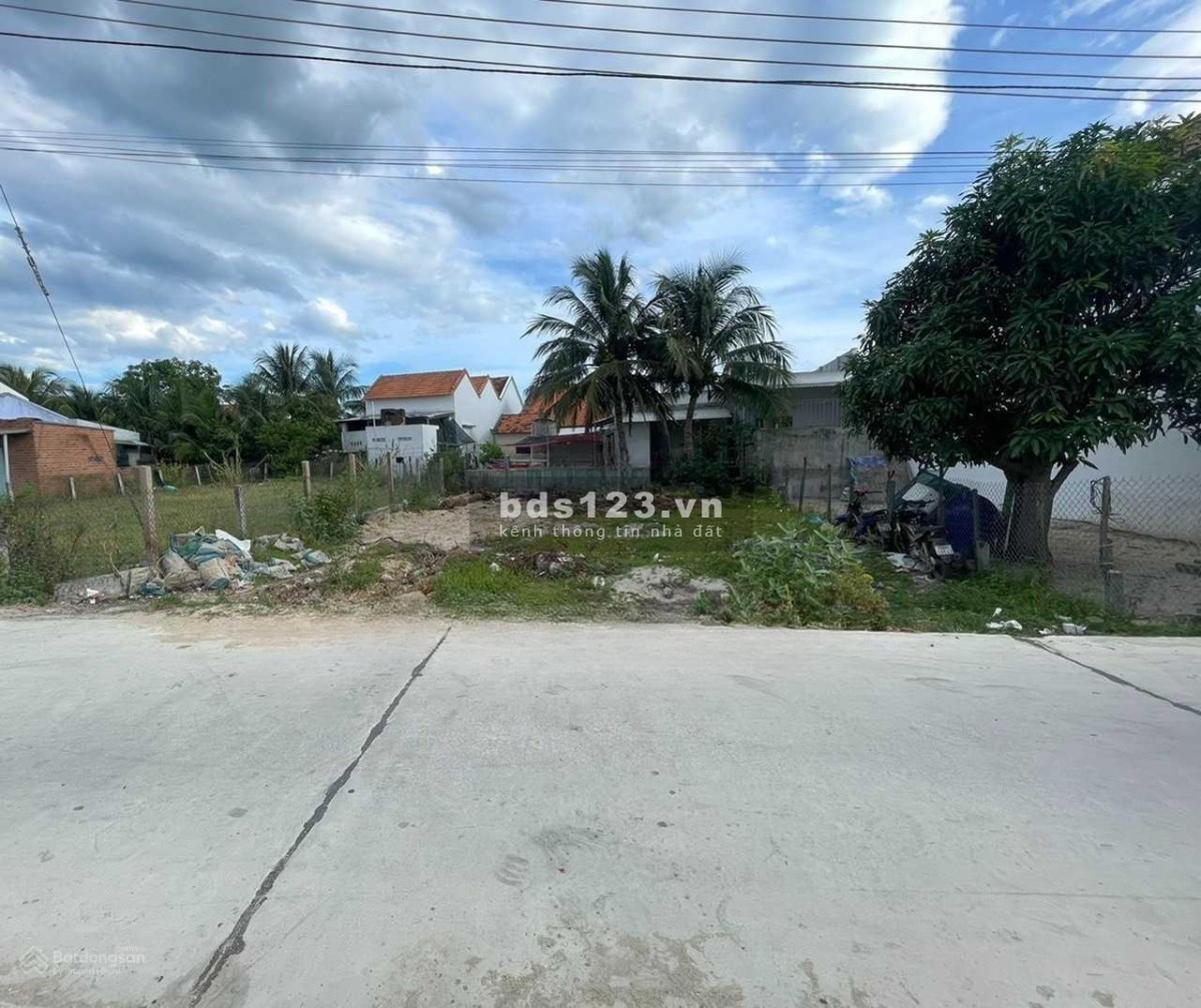 ĐẤT PHƯỜNG NINH THỦY, THỊ XÃ NINH HÒA, TỈNH KHÁNH HÒA , chỉ còn 1 lô duy nhất