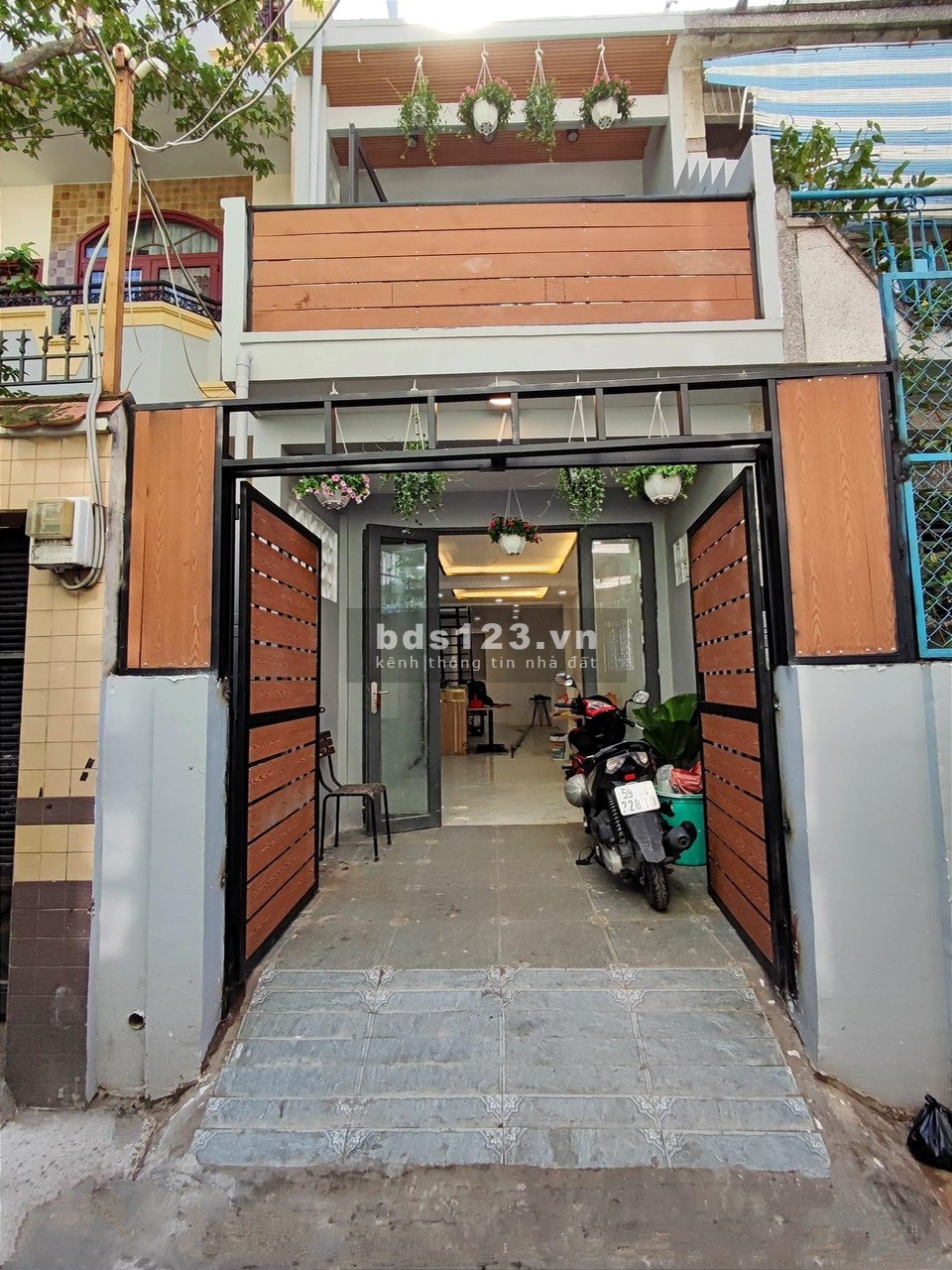 Bán nhà quận 10 - đường Hoà Hưng, phường 13, hẻm 3m, thông, giá 4 tỷ 9.