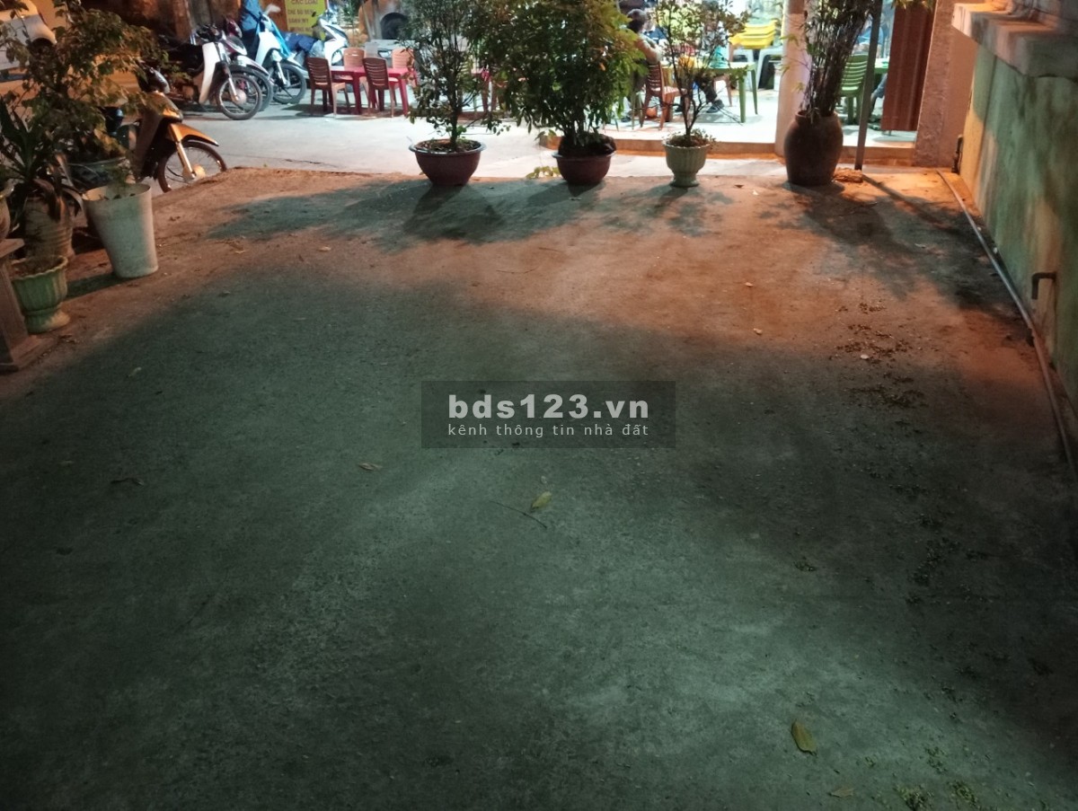 Chính chủ bán nhà khu Tân Mai, quận Hoàng Mai. Ô tô vào nhà, đỗ cửa ngày đêm.