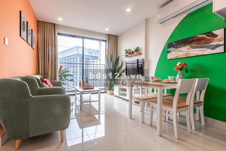 Chính chủ bán gấp căn hộ 2N 2vs tặng full nội thất, view thoáng giá 1,95tỷ tại Vinhomes Ocean Park