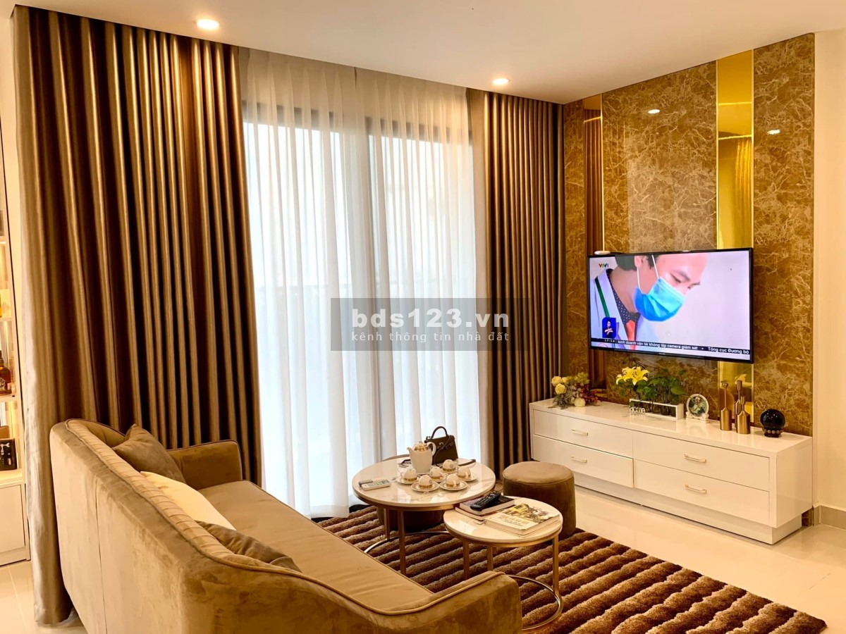 Chuyển nhượng gấp căn hộ 2n+1, 2NS căn góc 70m2 tặng Nội Thất KDT Vinhomes