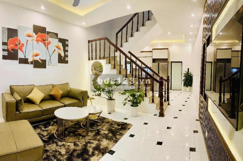 Bán nhà Hà Nội cực hiếm tại Linh Đàm, diện tích 52m2, xây 3 tầng, siêu đẹp, giá nhỉnh 3 tỷ.