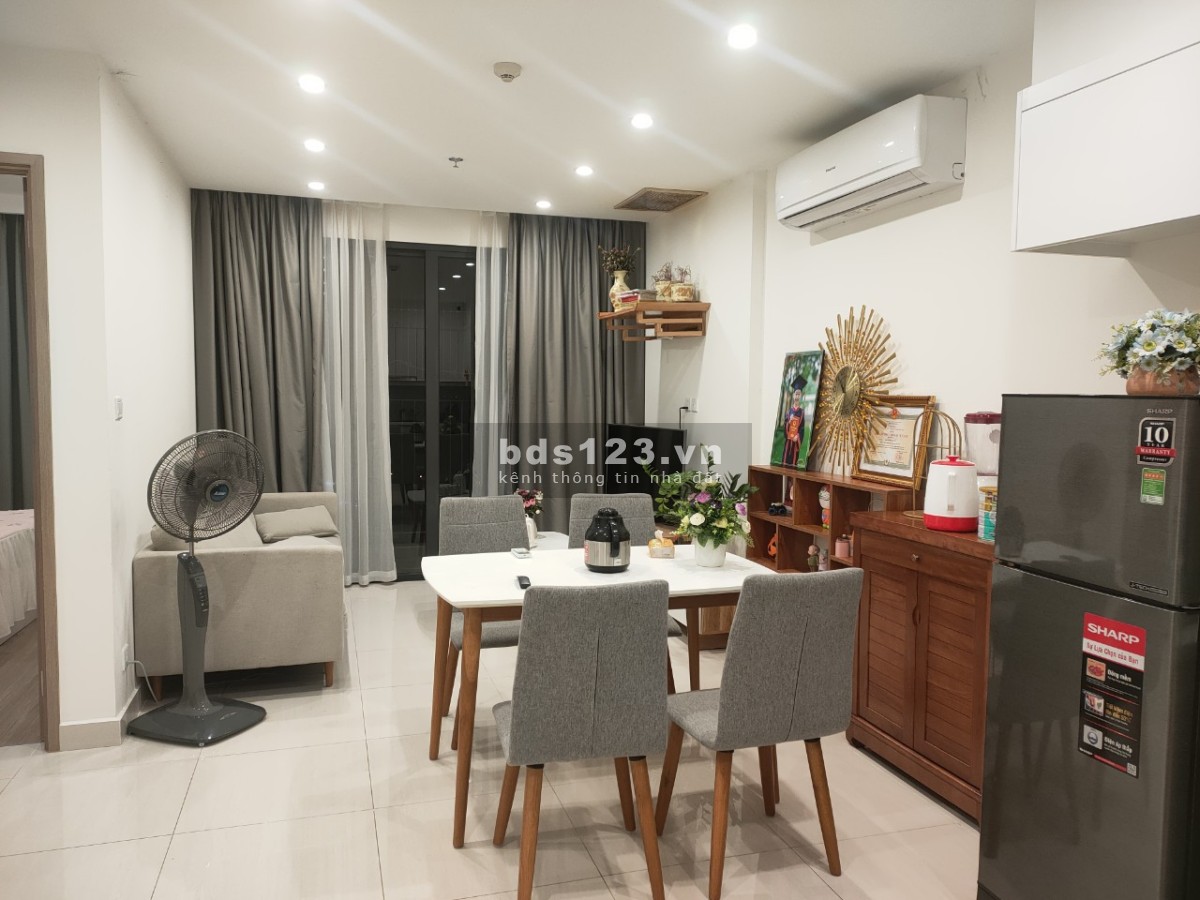 Chuyển nhà mặt đất bán2N1 WC 54m full đồ 2.4 tỷ bao phí Vinhomes Smart City