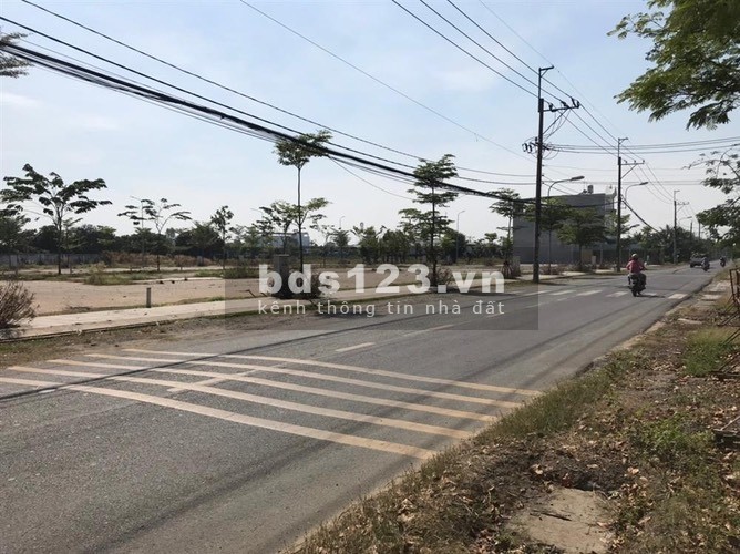 Cần tài chính sang nhượng gấp lô đất ngay Chợ Bình Chánh, cách QL1A chỉ 200m