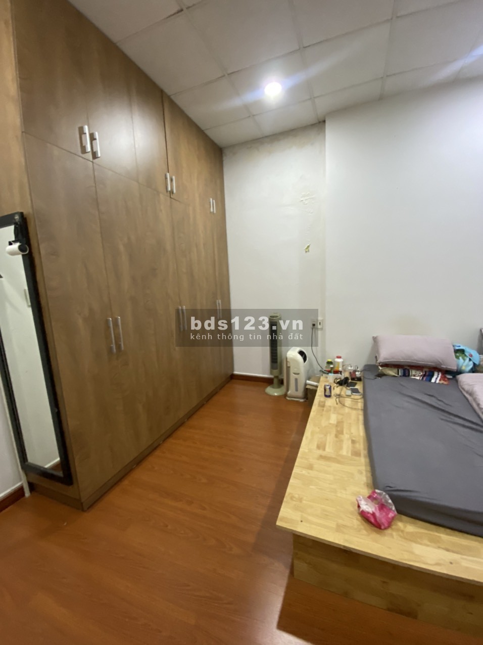 Tôi chính chủ bán nhà 50m2, lầu 4 thang bộ