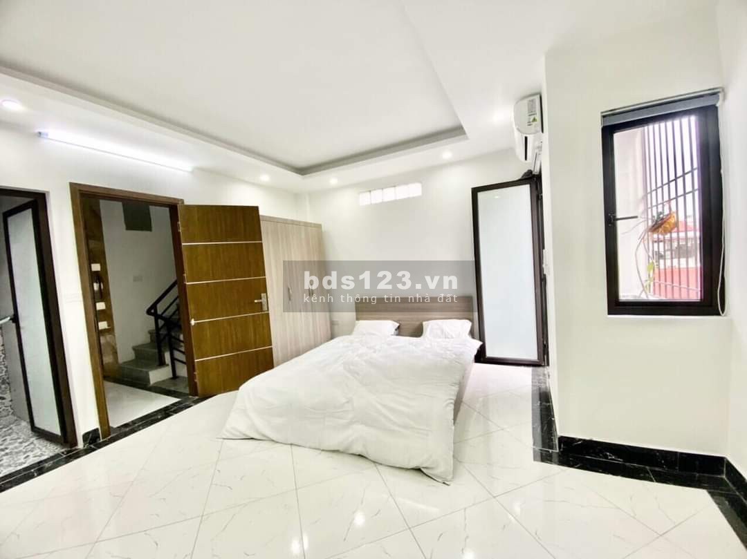 Bán nhà Hà Nội cực hiếm tại trung tâm Đống Đa, nhà mới đẹp, vị trí thông thoáng, có thể ở ngay.