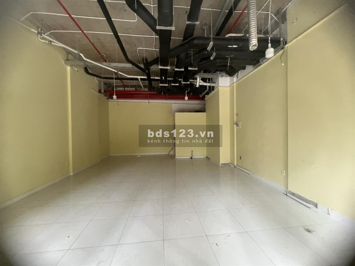 Cho thuê shophouse 57m2 hoàn thiện chỉ 18 triệu tại Vinhomes Quận 9