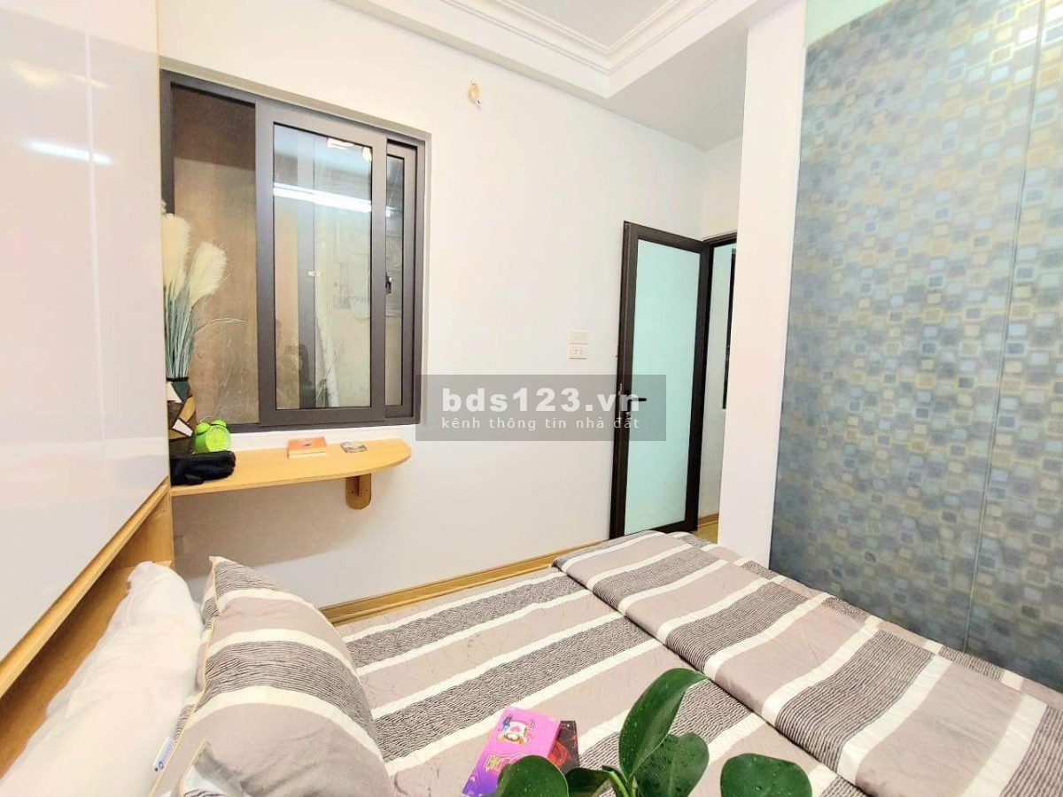 Nhà siêu đẹp, sổ riêng tại quận Hai Bà Trưng, mặt ngõ thông, full nội thất, ở ngay, giá chỉ 1.x tỷ.
