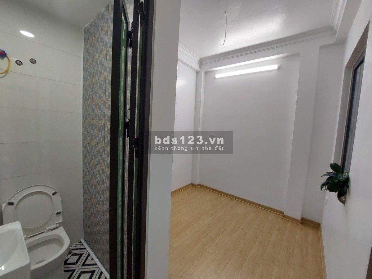 Nhà siêu đẹp, sổ riêng tại quận Hai Bà Trưng, mặt ngõ thông, full nội thất, ở ngay, giá chỉ 1.x tỷ.
