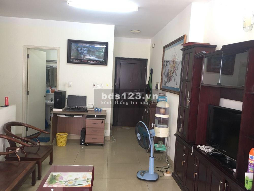 Cho thuê căn hộ 155 Nguyễn Chí Thanh, Q.5, ngay cạnh trường THPT Năng Khiếu, 68m2, 12tr