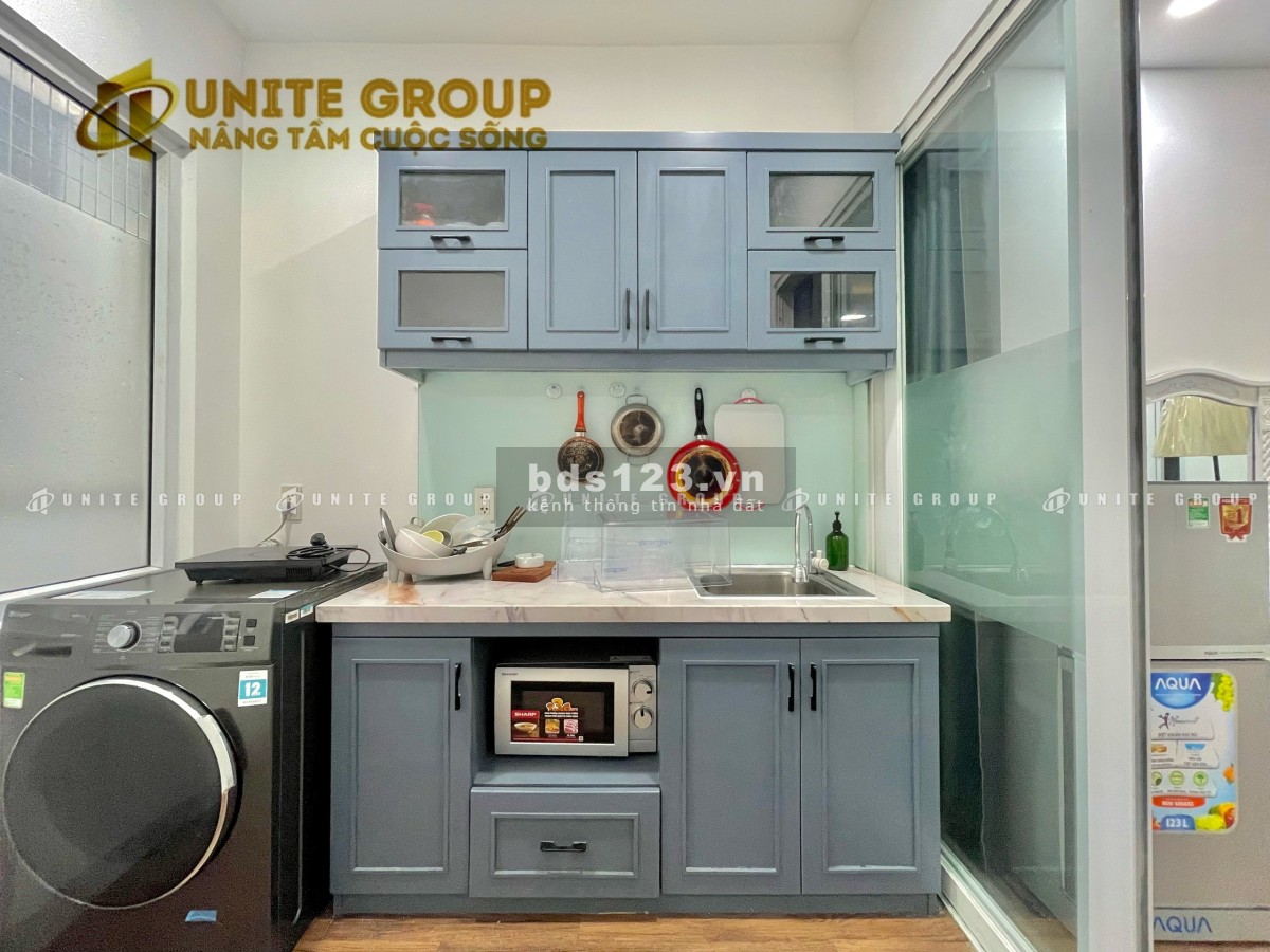 Phòng Full nội thất tại hồng hà, Tân Bình, gần sân bay, cầu vượt Nguyễn Thái Sơn