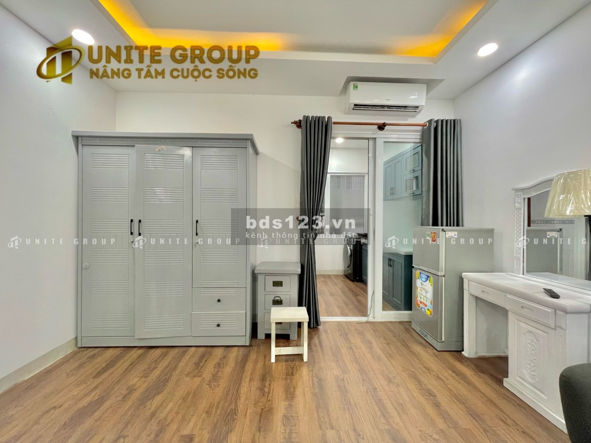 Phòng Full nội thất tại hồng hà, Tân Bình, gần sân bay, cầu vượt Nguyễn Thái Sơn