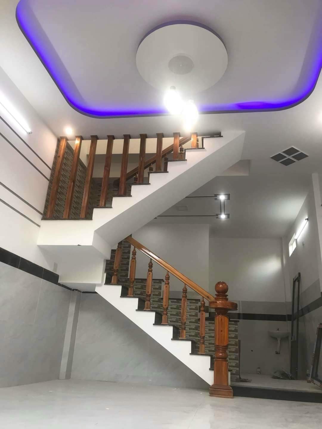Bán nhà hẻm Trần Hưng Đạo giá 1ty580 tp Quy Nhơn