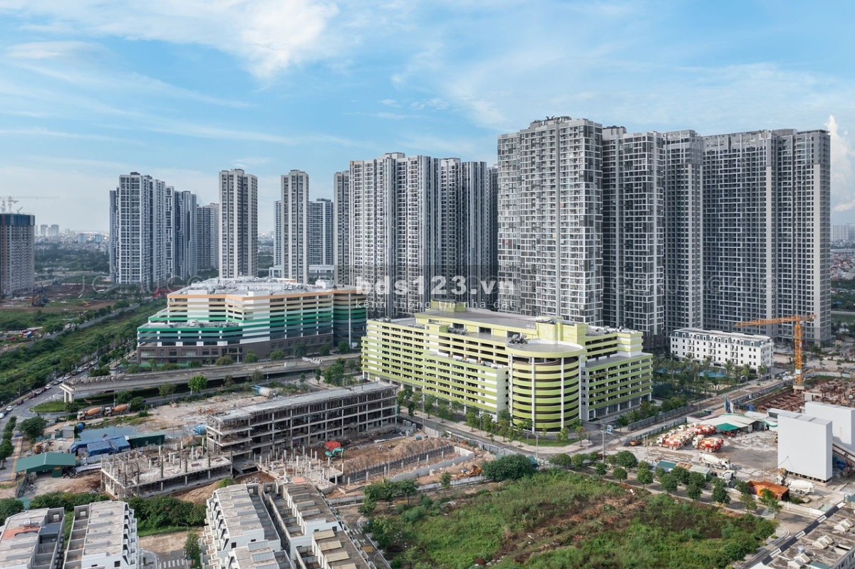 Bán Shop chân đế thương mại 100m Vinhomes Tây Mỗ phục vụ 50 tòa chung cư cao tầng giá 11 tỷ