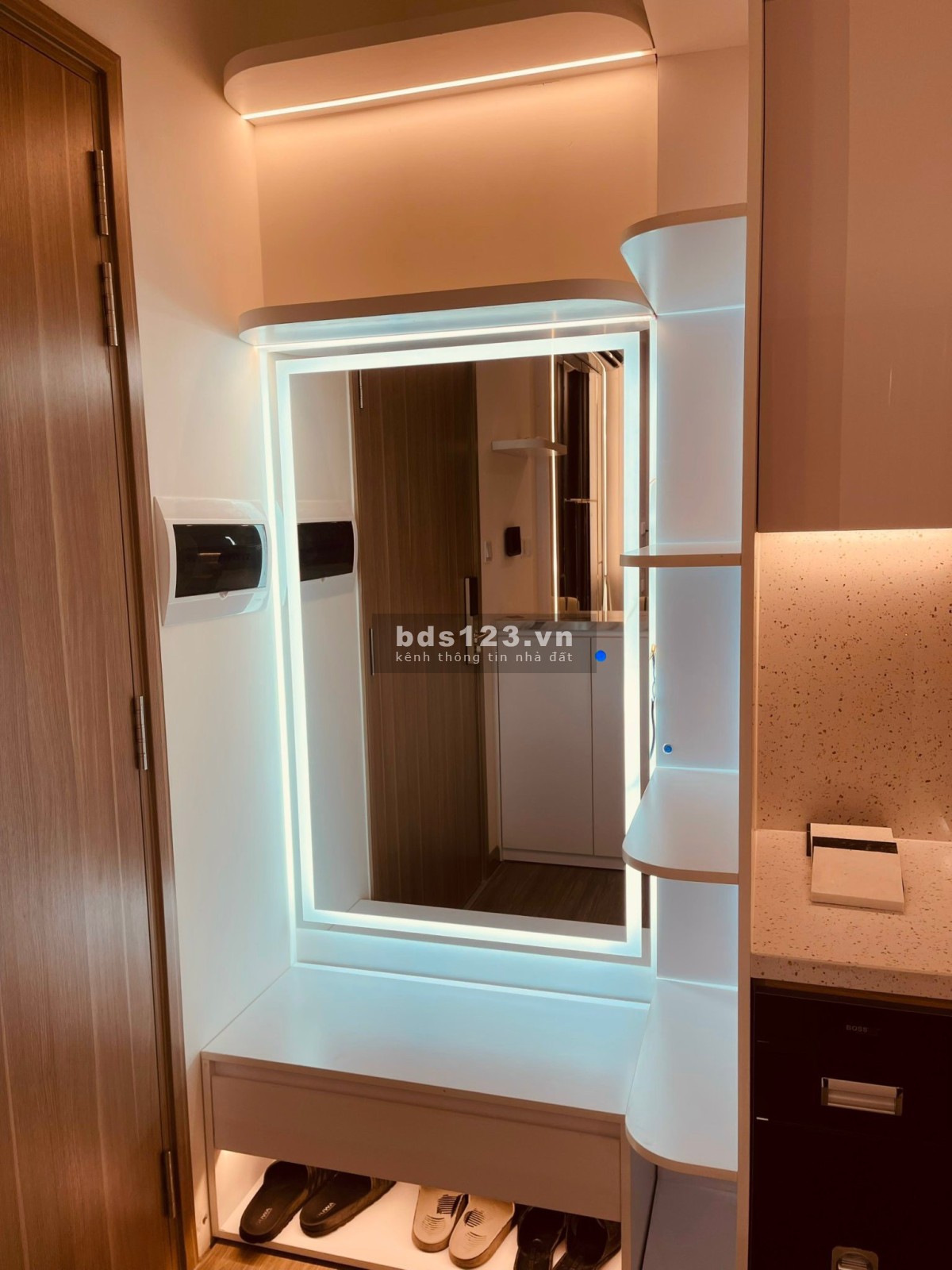 Bán nhanh căn 2pn 3.7xx, tầng trung, full nội thất đẹp, giá thương lượng