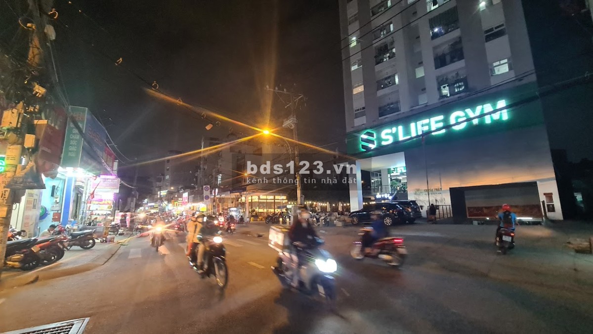 Nhà bán, 2 tầng lầu, sổ hồng riêng, giá 3.3 tỷ - hoặc đổi nhà
