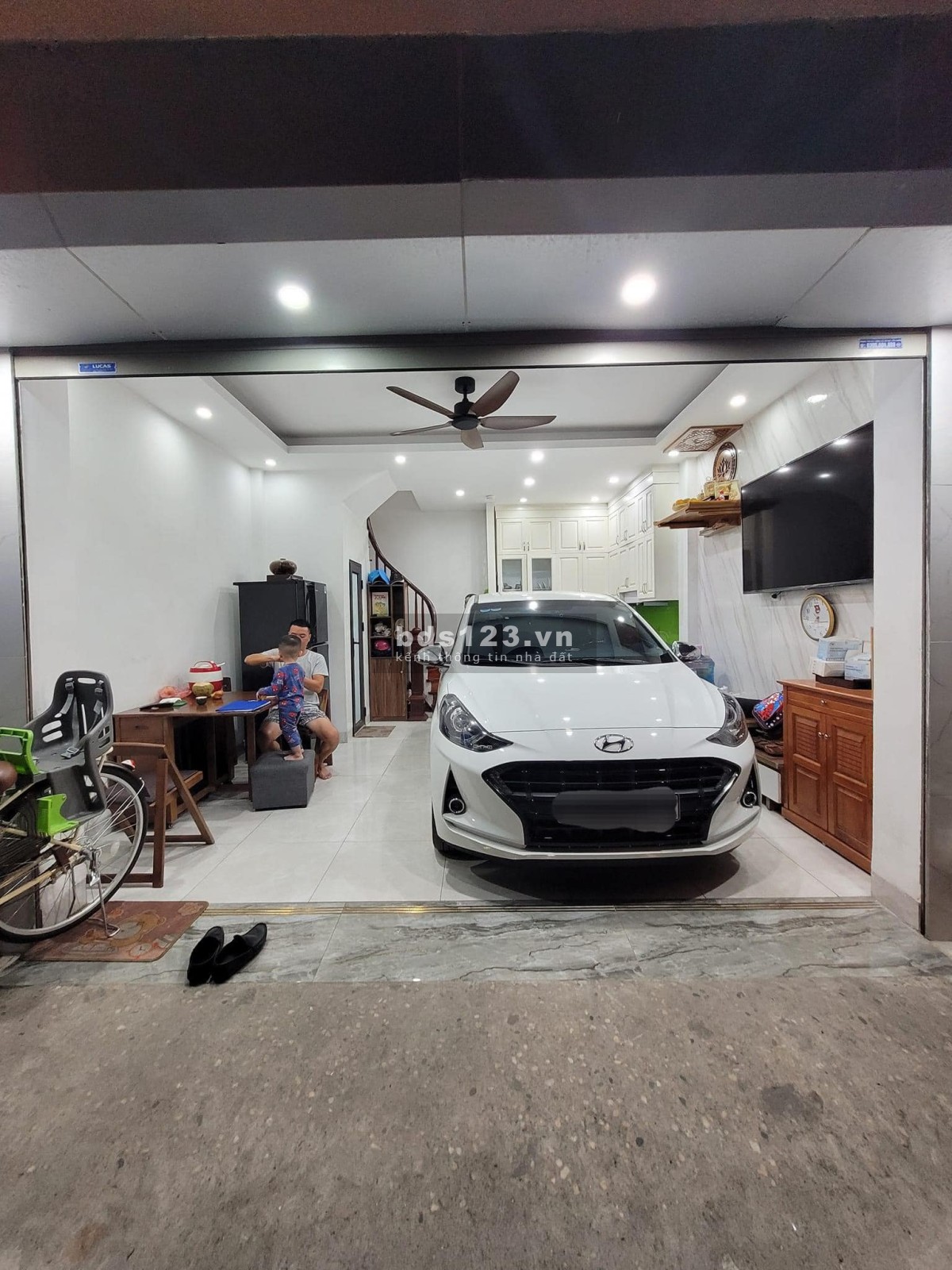 Biệt thự ngay Nguyễn Văn Cừ rẻ nhất quận Long Biên, gara ô tô 7 chỗ, mt 16m, 140m2, giá nhỉnh 8 tỷ