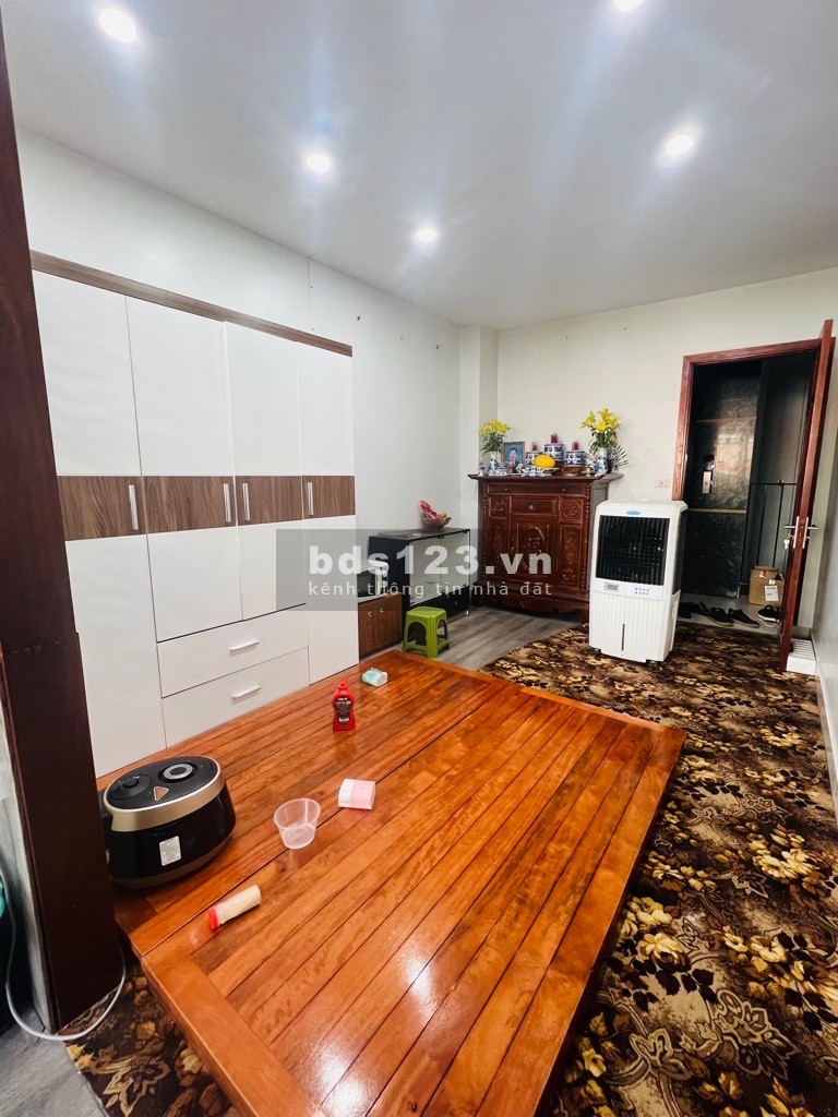 Bán nhà CCMN, siêu phẩm dòng tiền, thang máy, 2 thoáng, 45M2, 6 tầng, 6.8 tỷ