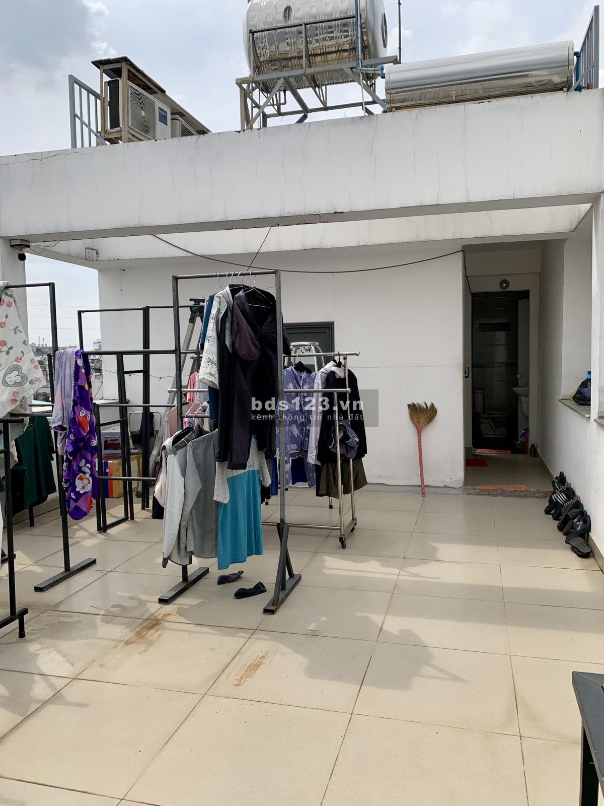 Cho thuê phòng trọ ở 1-2 người tầng 4 thoáng mát view đẹp Dương Quảng Hàm p5 Gò Vấp