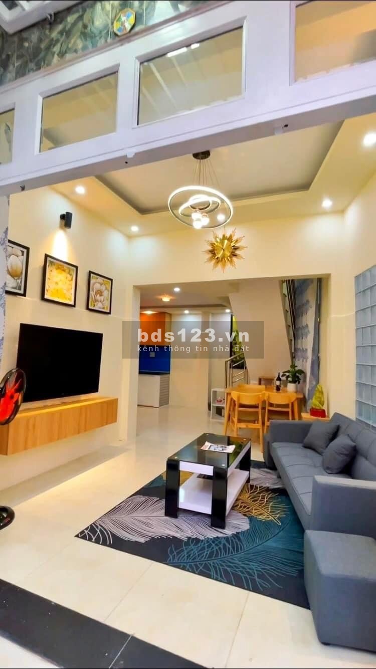 Cần tiền bán gấp tòa nhà có dòng tiền 300 triệu - Chỉ 5tỷ95