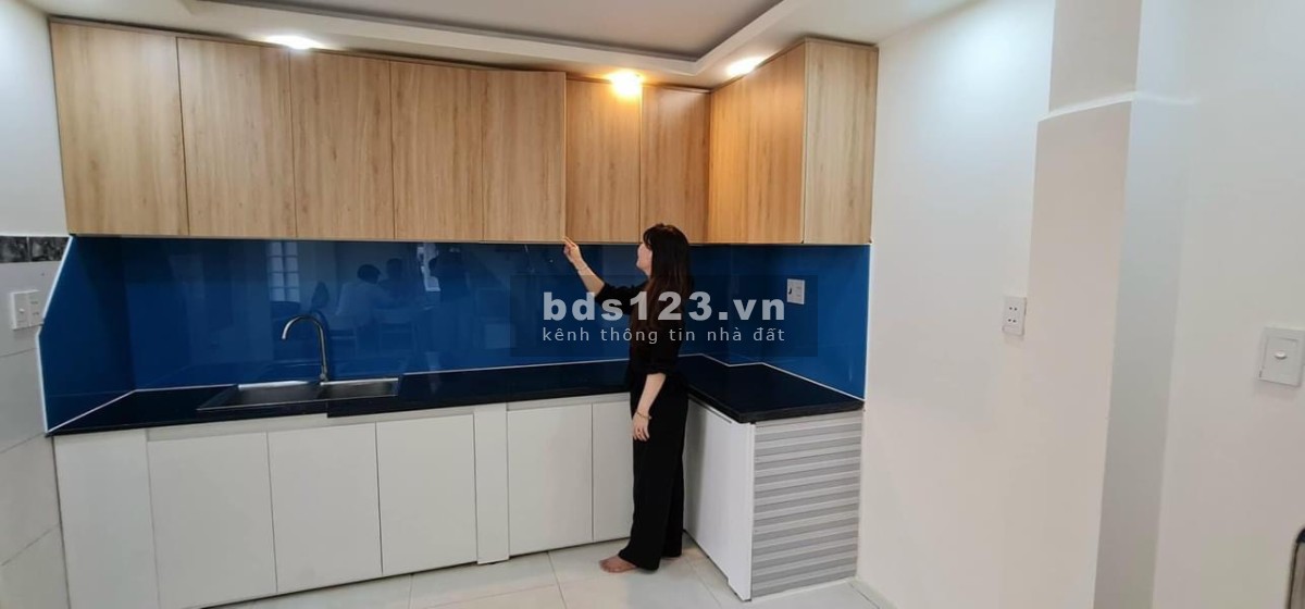 Cần tiền bán gấp tòa nhà có dòng tiền 300 triệu - Chỉ 5tỷ95