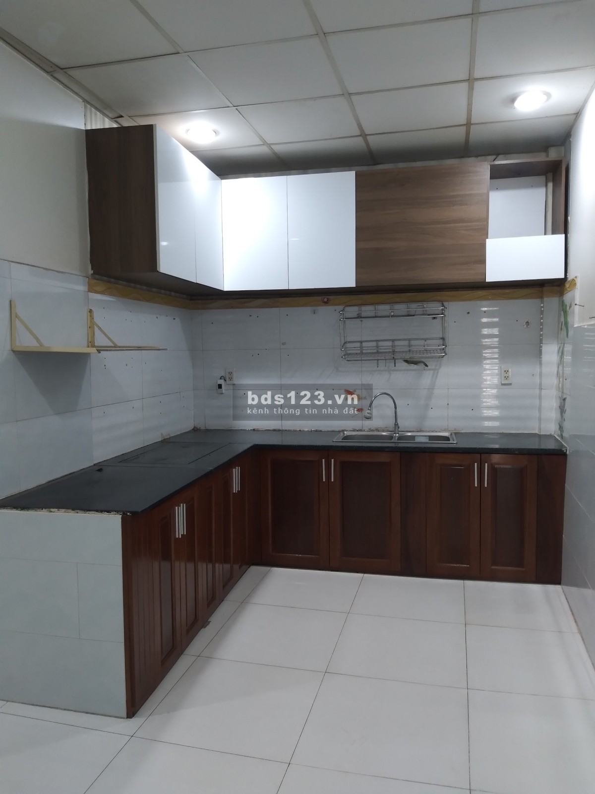 Cho thuê nhà nguyên căn (2PN-100m2) tại P.HBP, Thủ Đức - QL13 – Gần KDC Vạn Phúc