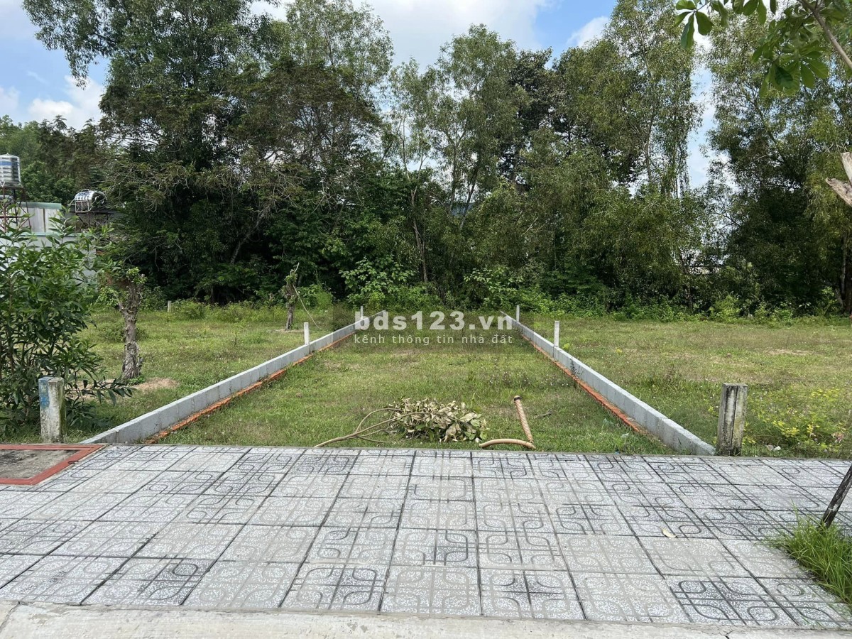 Nổ giá 950tr một nền thổ 103m SHR ngay chợ Phú Hòa Đông