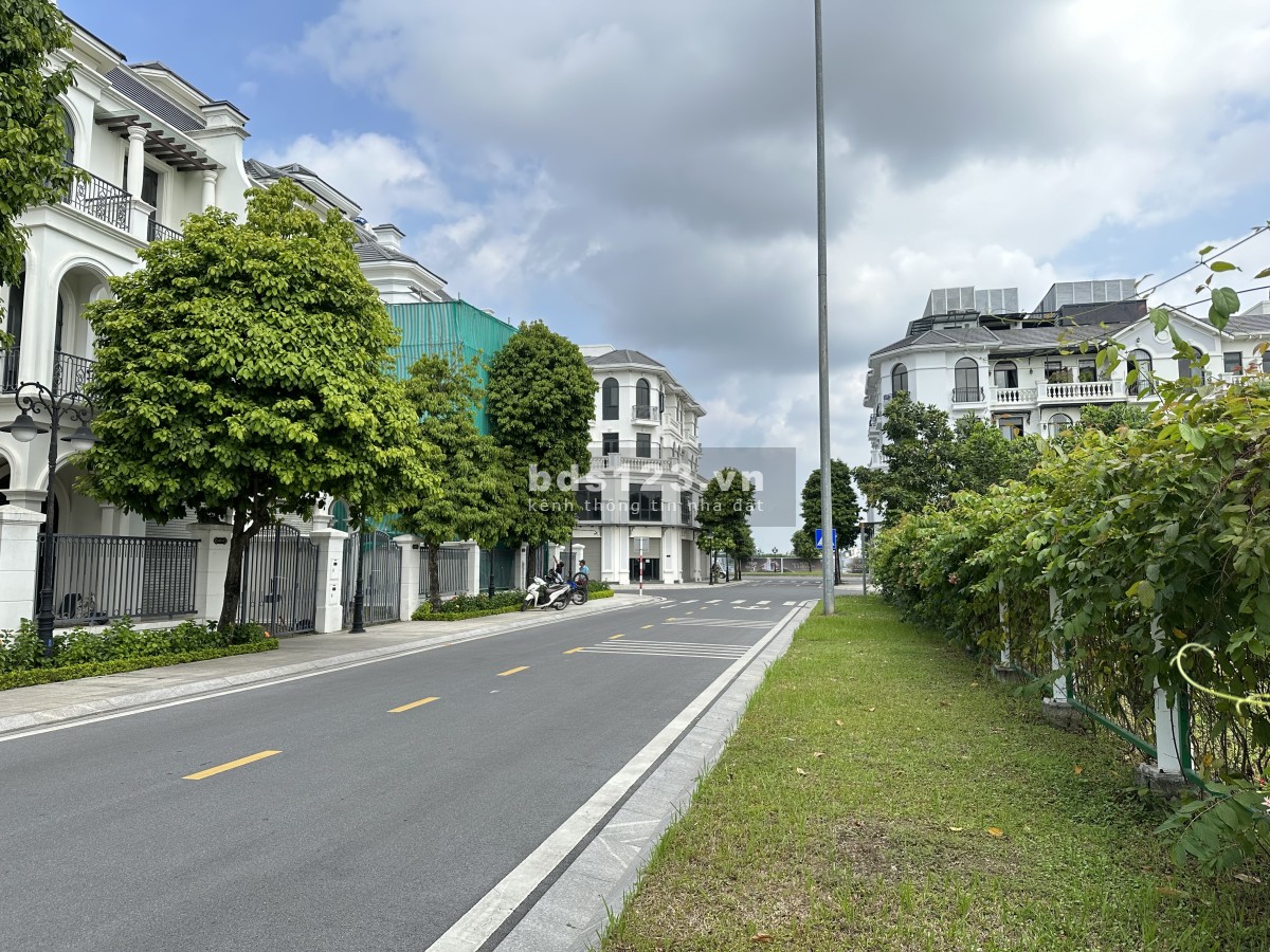 Song Lập đường thông Sao Biển 9-1x giá chỉ 23,889 tỷ ( 168 triệu/m2 )