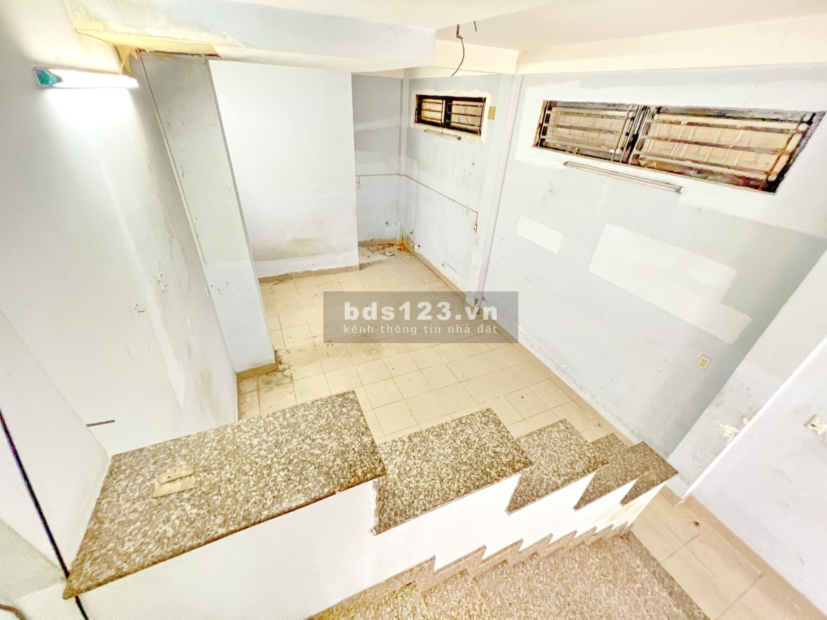Bán nhà hẻm 59 Chuyên Dùng 9 Quận 7 DTCN 66m² 1 lầu giá 3.85 tỷ