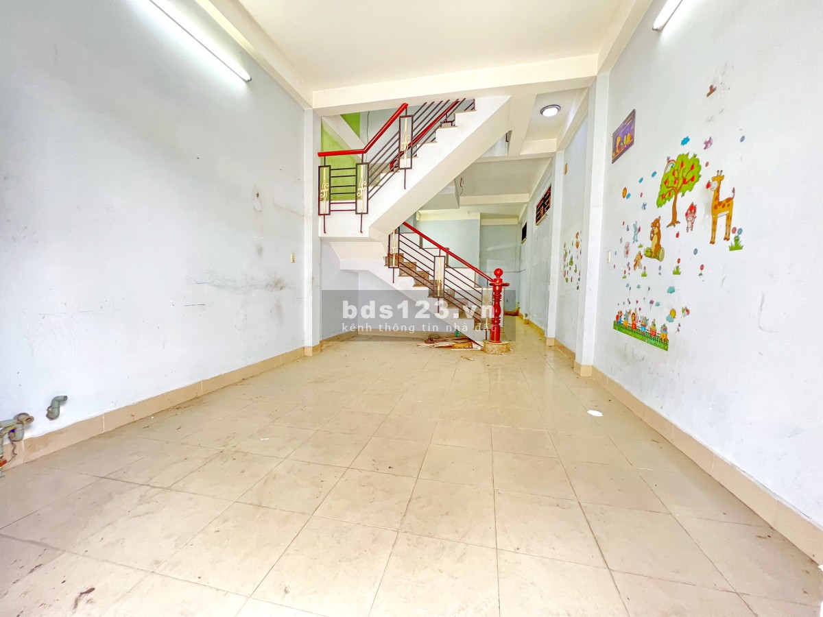 Bán nhà hẻm 59 Chuyên Dùng 9 Quận 7 DTCN 66m² 1 lầu giá 3.85 tỷ