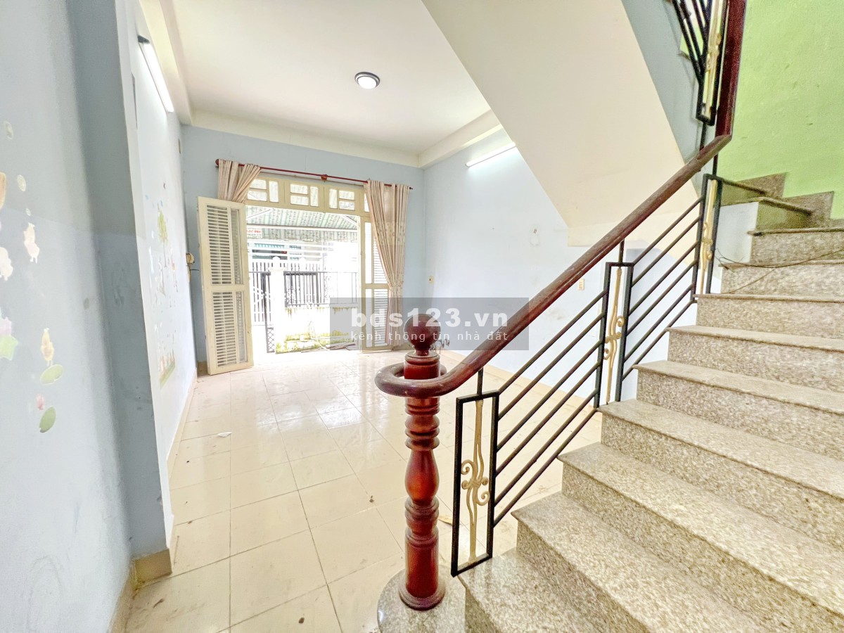Bán nhà hẻm 59 Chuyên Dùng 9 Quận 7 DTCN 66m² 1 lầu giá 3.85 tỷ