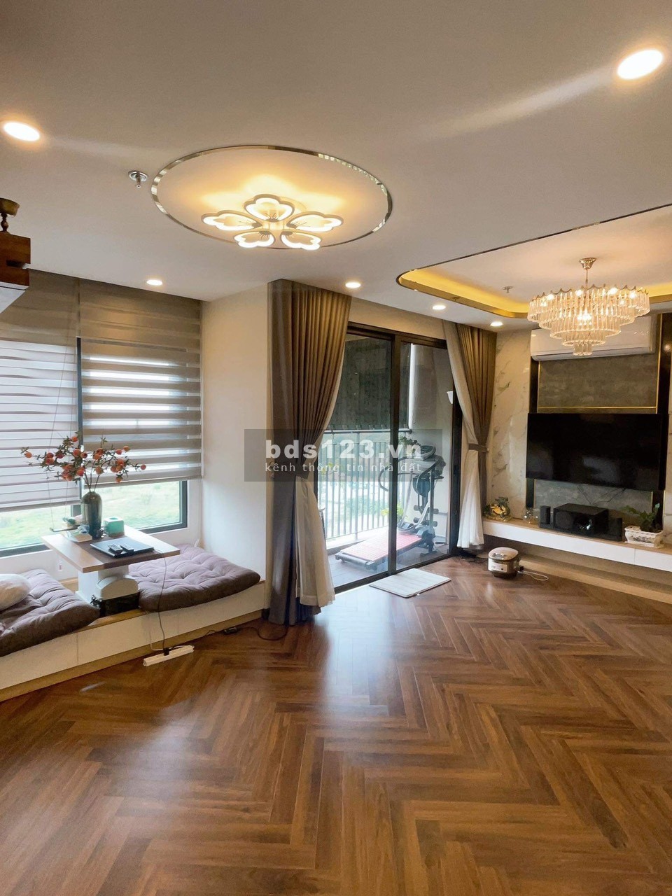 Tôi cần bán gấp trước tết căn hộ 2+1 Vinhomes Smart City 65m2 giá 2.95 tỷ. LH 0949891456