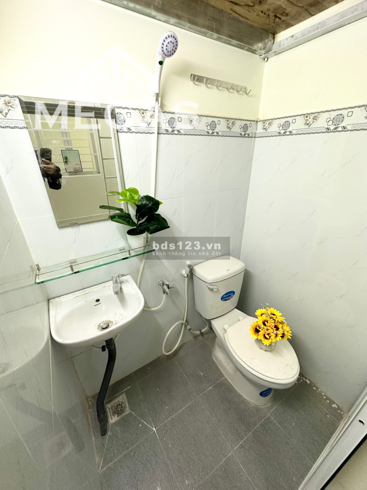 Khai trương phòng có gác mới xây gác cao sẵn máy lạnh nằm ngay ngã tư Gò Mây